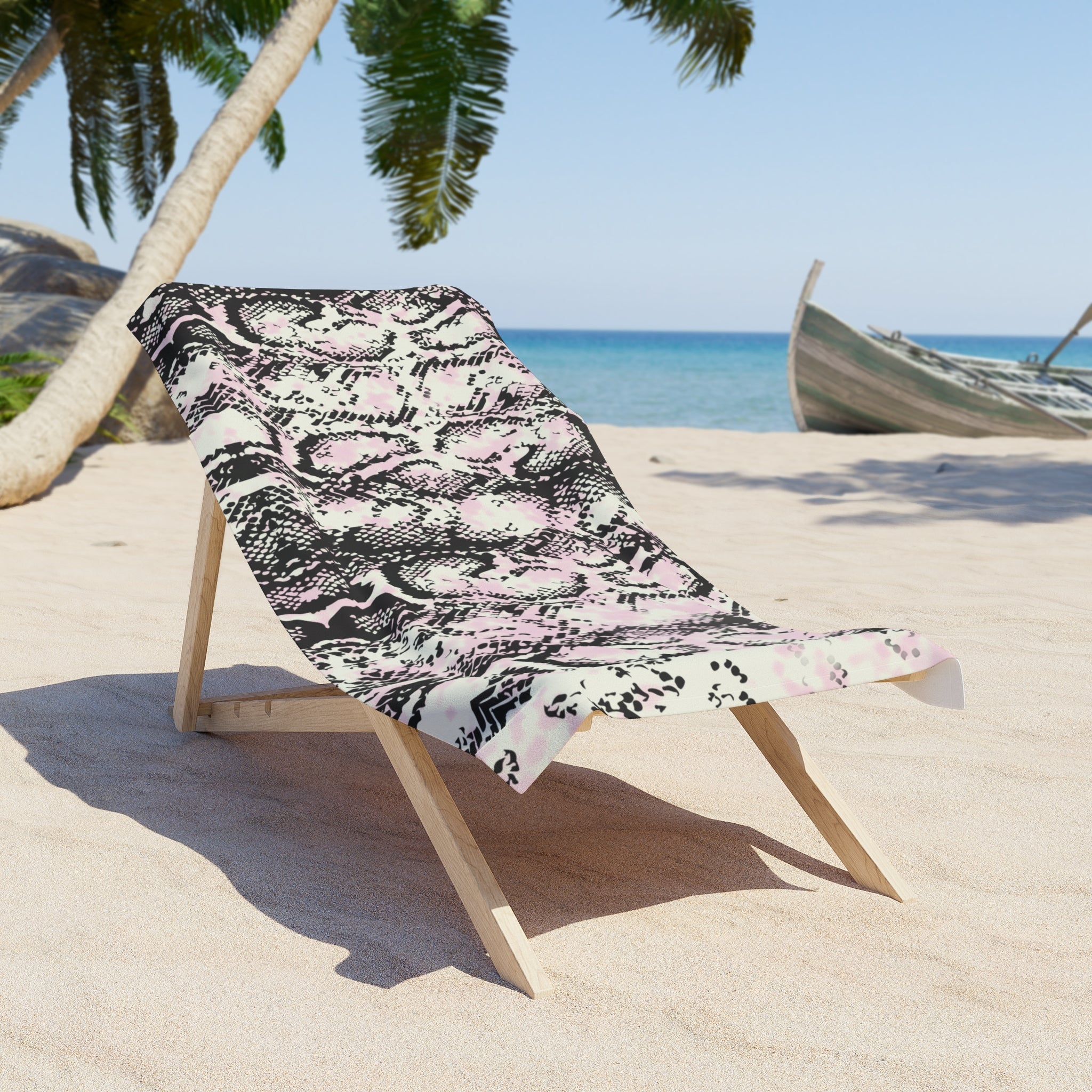 Tropical Vibe Beach Towel - Stylish Python Print for Summer Fun